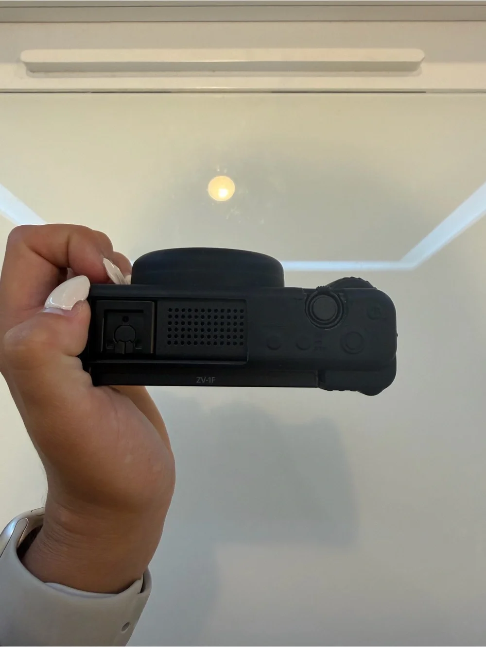 Sony Black Compact Digital Camera - Sleek Pocket-Friendly Design